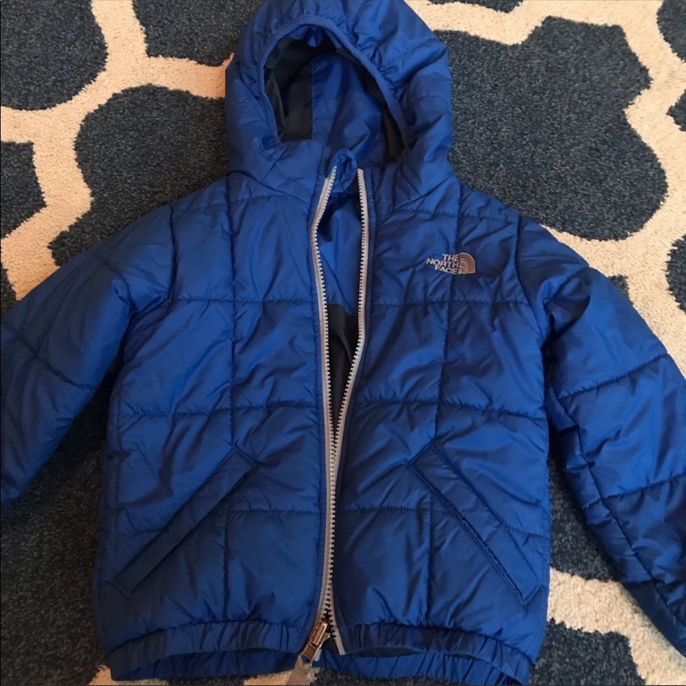 💙💙REVERSIBLE NORTH FACE💙💙